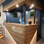 Brit Du Parc Centre-parking Gratuit Hotel