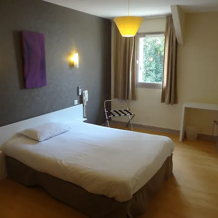 Brit Du Parc Centre-parking Gratuit 3* Niort