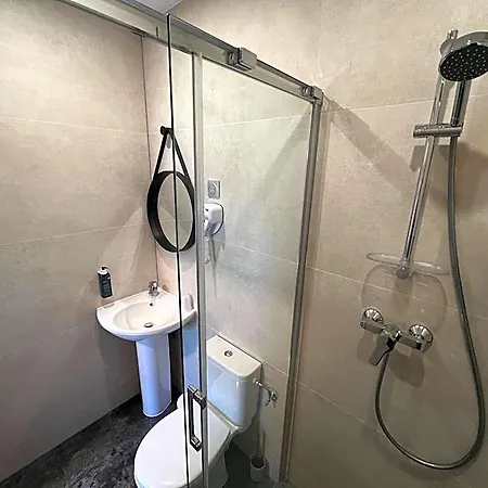Hotel Brit Du Parc 3*