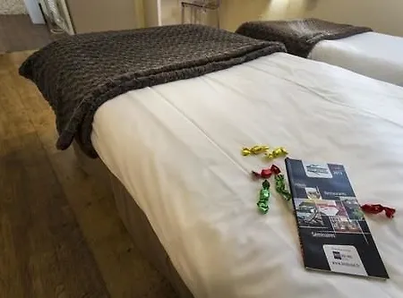 Brit Du Parc Centre-parking Gratuit Hotel Niort