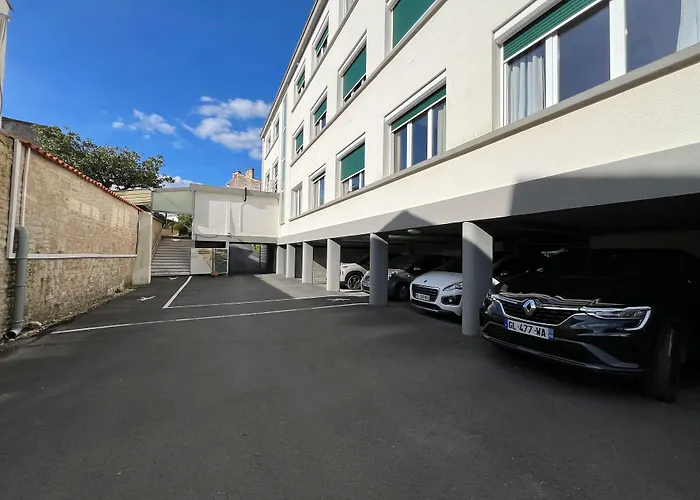 Hotel Brit Du Parc Centre-parking Gratuit 3*
